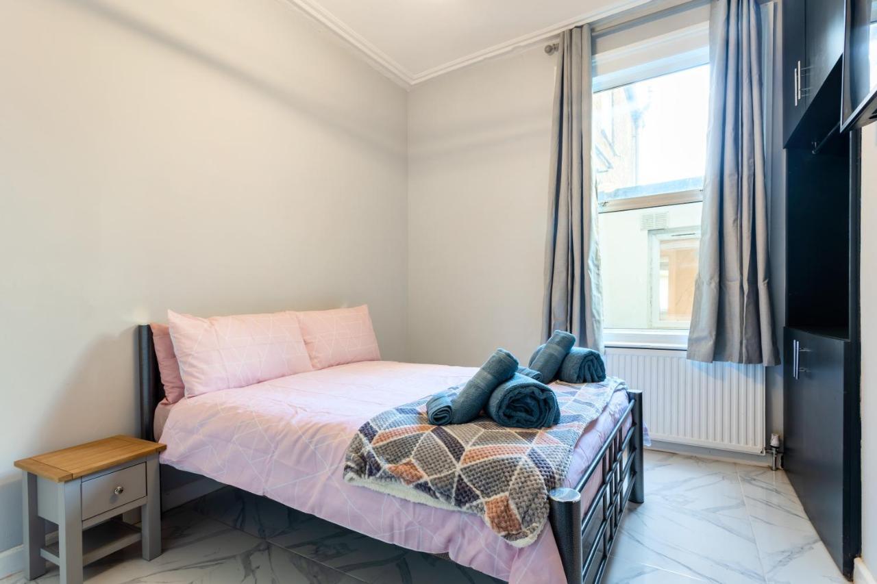 Amazing 3bedroom Ground Floor House With Garden&2 Bathrooms *
